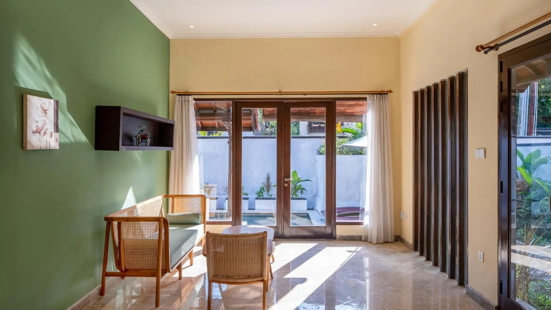 The Club Villas Seminyak Indonesien